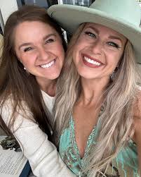 BOTOX 💉 LETS TALK ABOUT IT !!!! So, I have been getting Botox for 2+ years  now and it's such a game changer for the anti-aging skincare ! Let me just  stop