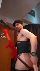 Tiktok show - ThisVid.com