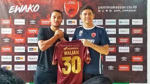 Ezra walian, 23, from indonesia persib bandung, since 2020 right winger market value: Resmi Bela Psm Makassar Ezra Walian Gunakan Nomor Punggung 30 Berita Bola Terupdate Live Score Jadwal Klasemen Football5star Com