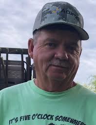 Lee Nickerson's Instagram, Twitter & Facebook