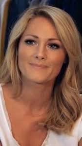 Die reaktionen ihrer fans fallen sehr unterschiedlich aus. Fresh Helene Fischer Frisur Aktuell Helene Fischer Frisur Helene Fischer Haare Fischer Helene