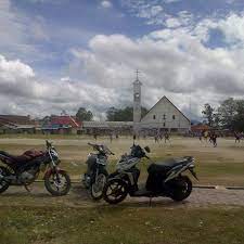 What does pejabat tanah mean in english? Tanah Lapang Doloksanggul Field