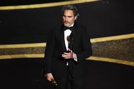 The 2021 oscars show was originally scheduled for sunday, feb. How To Be A Better Speaker Like Oscar Winners Joaquin Phoenix And Bong Joon Ho
