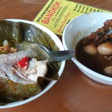 Diamkan selama 1 jam agar bumbu meresap. Soto Ayam Garang Asem Bangkok Soup Place