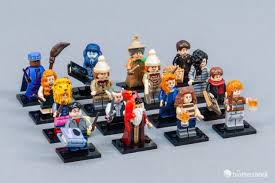 Move the stuff from the wagon to where you are.select the weasley and use the weasley box and get griphook. Lego Collectible Minifigures 71028 Harry Potter Series 2 Review The Brothers Brick The Brothers Brick