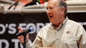 Since then, johnny has earned a reputation as one of the most visionary and influential retailers of the last 50 years. Johnny Morris Unveils Bass Pro Shops U S Open Fishing Tournament