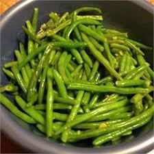 Easy Garlic Green Beans Recipe Garlic Green Bean Recipes Cooking Frozen Green Beans Green Beans