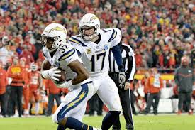 Jul 24, 2021 · following a devastating loss in super bowl 55, the kansas city chiefs look to reload an already talented roster. Chargers Vs Chiefs Game Time Tv Schedule Online Streaming Tickets And More Bolts From The Blue