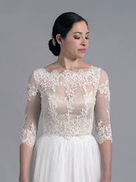 The bolero jacket in this listing is made with vintage lace. Hochzeit Jacke Spitze Bolero Hochzeitsbolero Bolero Jacke Boot Hals Bolero Braut Bolero Elfenbein Alencon Spitze Bolero Jacke Hochzeitskleider Spitze Hochzeit Jacke Und Brautjacke