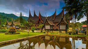 Big house) or rumah bagonjong house for the minangkabau people (minangkabau: 7 Jenis Rumah Adat Khas Sumatera Barat Dan Keunikannya Rumah Com