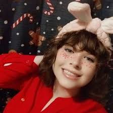 What are some good dog trainers or pet resorts in Berea?