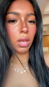 Cleo Giles's Instagram, Twitter & Facebook