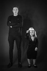 Bohaterowie wspólnie z innymi dziećmi uczestniczą w … Nfo50qztqhspbm