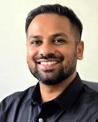 Vimal Patel's Instagram, Twitter & Facebook