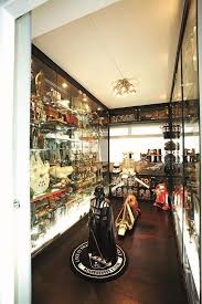 Blog 10 Amazing Toy Collectors Homes On Homeanddecor Com Sg Toy Collection Display Star Wars Room Diy Display