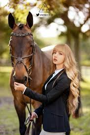 Blackpink Kimjisoo Jenniekim Edit Roseannepark Lalisamanoban Blinks C By Lalisa Bsp Horse Photography Poses Horse Photographer Animal Photoshoot