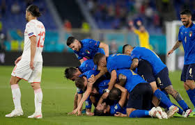 Toutes les news et le mercato en direct du championnat d'italie de football. Football Euro 2021 Impitoyable Avec La Suisse L Italie Se Qualifie Pour Les Huitiemes