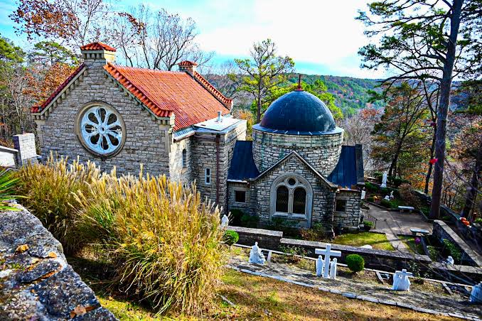 Eureka Springs - An eclectic escape - MetroFamily Magazine