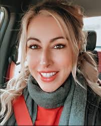 Layla Anderson's Instagram, Twitter & Facebook