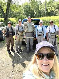 We never know where Steve is going to show up! He certainly is enjoying the  retired life! Great photo Steve! 👍🎣🐟😎🙏🏻❤️🇺🇸🫡