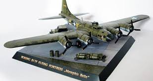 Boeing B 17f Flying Fortress Memphis Belle Paper Model In 2020 Memphis Belle B17 Paper Models