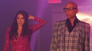 Cecily strong brought in enormous cash from acting where she got to chance to earn 22 acting credits.tainment the bold and beautiful actress comes by $7,000 per scene or $147,000 per season followed by $8,000 per scene or $168,000 per season on her work the snl cast. Saturday Night Live Rupaul And Cecily Strong Sissy That Walk Into Snl S Studio Facebook