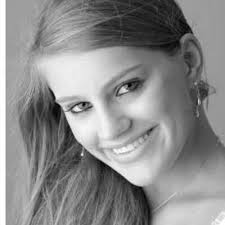 Sara Swiger (@SaraSwigs)