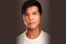 Two+ Minutes with an ARTeater with Kayla Quiroz