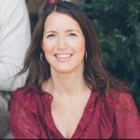 Carolyn Rafferty's Instagram, Twitter & Facebook