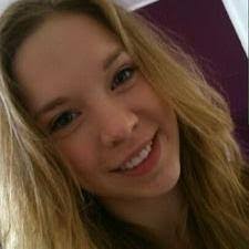 Melissa Daus's Instagram, Twitter & Facebook