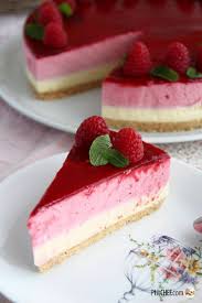 Bavarois Framboise Chocolat Blanc Etapes Et Video Entremetframboise Ptitchef Recette Dessert Cuisine Bava Makkelijke Taartrecepten Desserts Lekker Eten