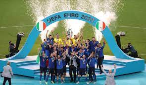Fluier de final în prima repriză. Pjitnhx2od Fxm