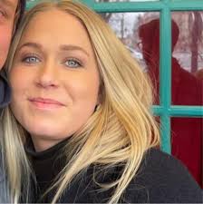 Hello everyone! We are a German family looking to move to the beautiful  Tuscany region of Italy. We're seeking some insights into the school system  here, especially for our 9-year-old child. Which