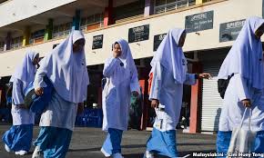 Gambar tahun baru 2021 dan kata kata ucapan selamat disertai do'a, puisi bahasa indonesia dan inggris yang bisa kalian gunakan sebagai caption gambar, do'a, puisi dan kata ucapan selamat tahun baru 2021 bahasa indonesia dan inggris yang akan dibagikan ini bisa kalian gunakan sebagai. Malaysiakini Cerita Murid Pedalaman Belajar Sepanjang Pkp