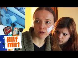 VERSUCHE NICHT ZU LACHEN