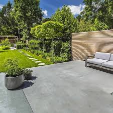 Brilliant Tips For Decorating Your Beloved Backyard Patios Or Outdoor Terraces Concrete Garden Back Garden Design Contemporary Garden Design