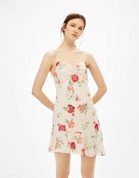 Strappy Floral Print Mini Dress Discover This And Many More Items In Bershka With New Products Every Week Kadin Modasi Kadin