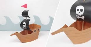Construire Un Bateau Pirate Diy C Monetiquette Coffre Pirate Bateau Pirate Bateaux Pirates