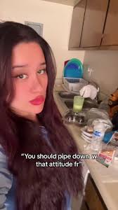 Angelica Craig's Instagram, Twitter & Facebook