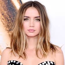 The Best Celebrity Blonde Highlights For Brunettes Brunette To Blonde Brunette Highlights Brunette With Blonde Highlights