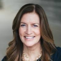 Kelly Dismuke's Instagram, Twitter & Facebook