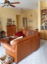 Baseboards technically are trim, but some people may choose to paint their door and window trims a different color. Vibrant Living Room Wall Color With Oak Trim Cibilzonic