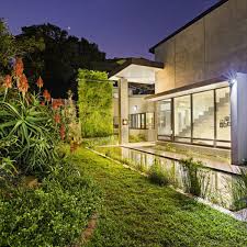 Z02635), 16 fairholm avenue, durban north, 4051. 6 Inspiring African Architectural Projects That Have Made The World A Greener Place