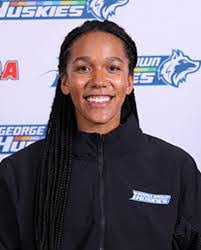 Maura Dillon's Instagram, Twitter & Facebook