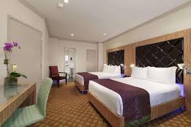 This hotel is only minutes to midtown manhattan, continental airlines arena, outlet stores, and the meadowlands sports and entertainment. Days Inn Hotel New York City Broadway In New York Loveholidays