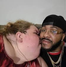 Reactions to a Photo of a Couple