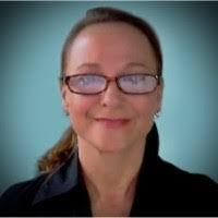 Stephanie Farina's Instagram, Twitter & Facebook