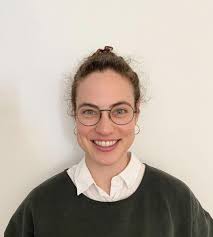 Sarah Stockman's Instagram, Twitter & Facebook