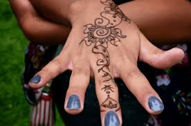 47 gambar motif henna tangan simple dan cantik untuk pemula december 9 2016 . 35 Gambar Henna Tangan Kaki Pengantin Motif Corak Model Simple