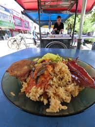 Yu len cafe 友联咖啡店 (97 m), nyonya bean's cafe (214 m), tiffz coffee gallery (236 m), deluxe star cafe (378 m), eat. Rediscover Kedah Century Ride 2016 Gusghani